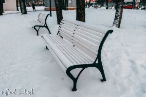 Наши скамейки, урны, велопарковки: благоустройство сквера за кинотеатром «Октябрь» в Смоленске