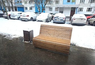 Зимний уют в деталях: скамейки, уличные зарядные станции, урны